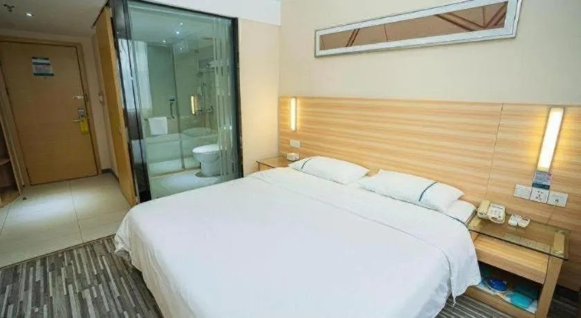 Bed in City Comfort Inn Chongqing Yuzhong District Daping Hospital