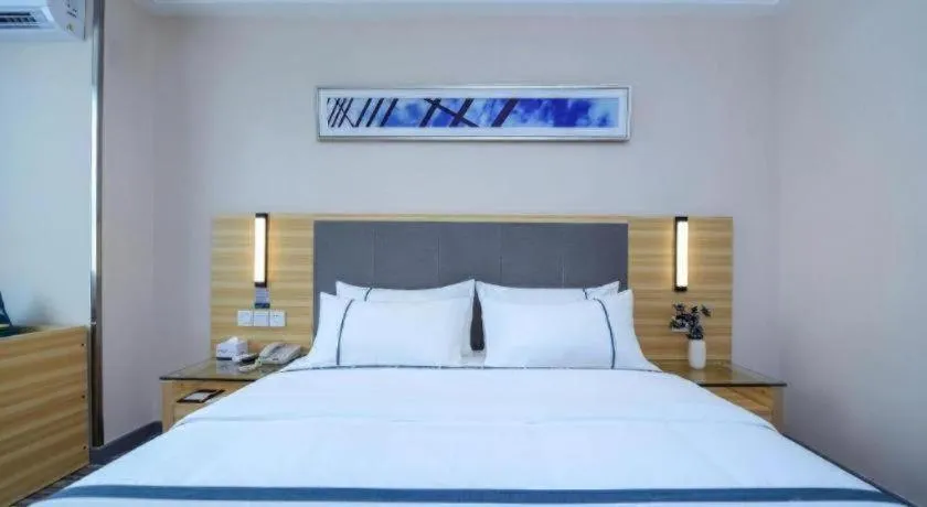 Bed in City Comfort Inn Chongqing Yuzhong District Daping Hospital