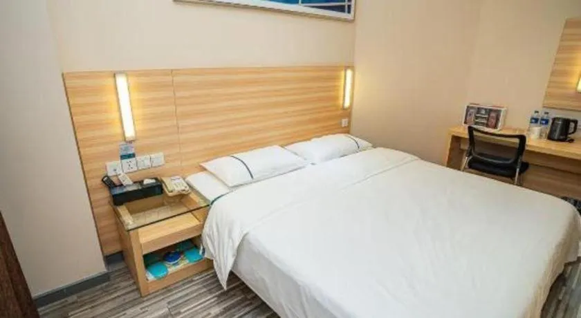 Bed in City Comfort Inn Chongqing Yuzhong District Daping Hospital