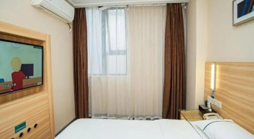 Bed in City Comfort Inn Chongqing Yuzhong District Daping Hospital