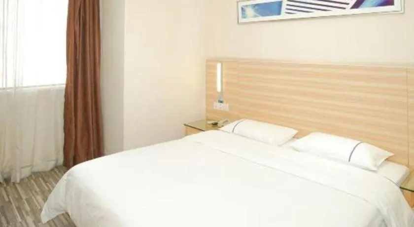 Bed in City Comfort Inn Chongqing Yuzhong District Daping Hospital