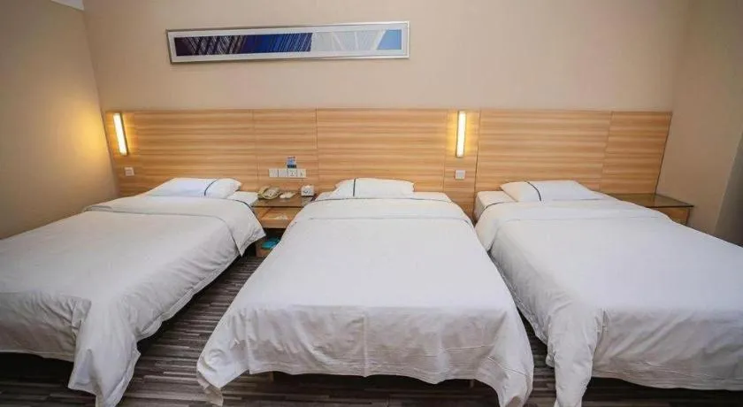 Bed in City Comfort Inn Chongqing Yuzhong District Daping Hospital