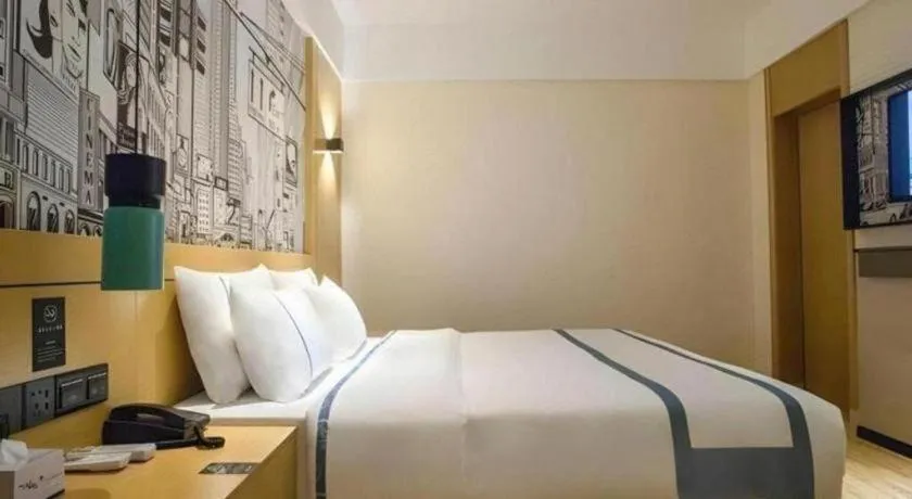 Bed in City Comfort Inn Beiliu Yongfeng Plaza Chengnan Bus Station