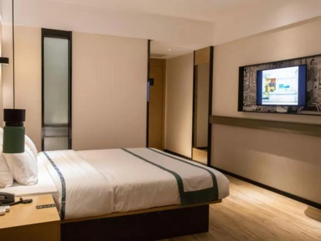 Bed in City Comfort Inn Beiliu Yongfeng Plaza Chengnan Bus Station