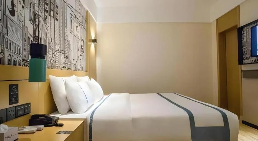 Bed in City Comfort Inn Beiliu Yongfeng Plaza Chengnan Bus Station