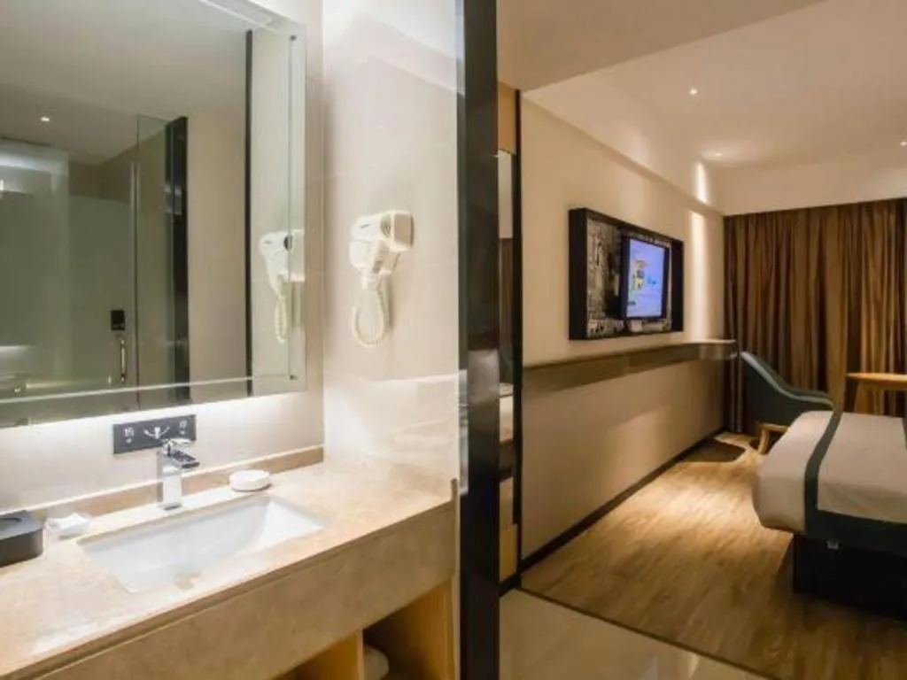 Bed in City Comfort Inn Beiliu Yongfeng Plaza Chengnan Bus Station