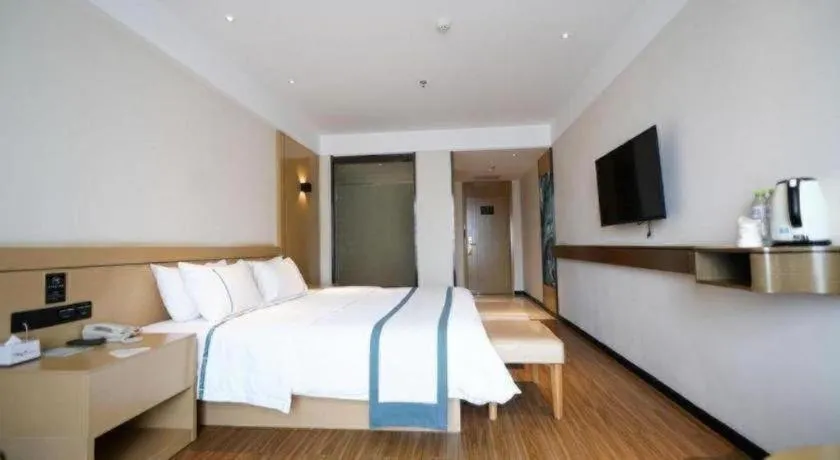 Bed in City Comfort Inn Zhanjiang Xuwen Port Wharf Passenger Station