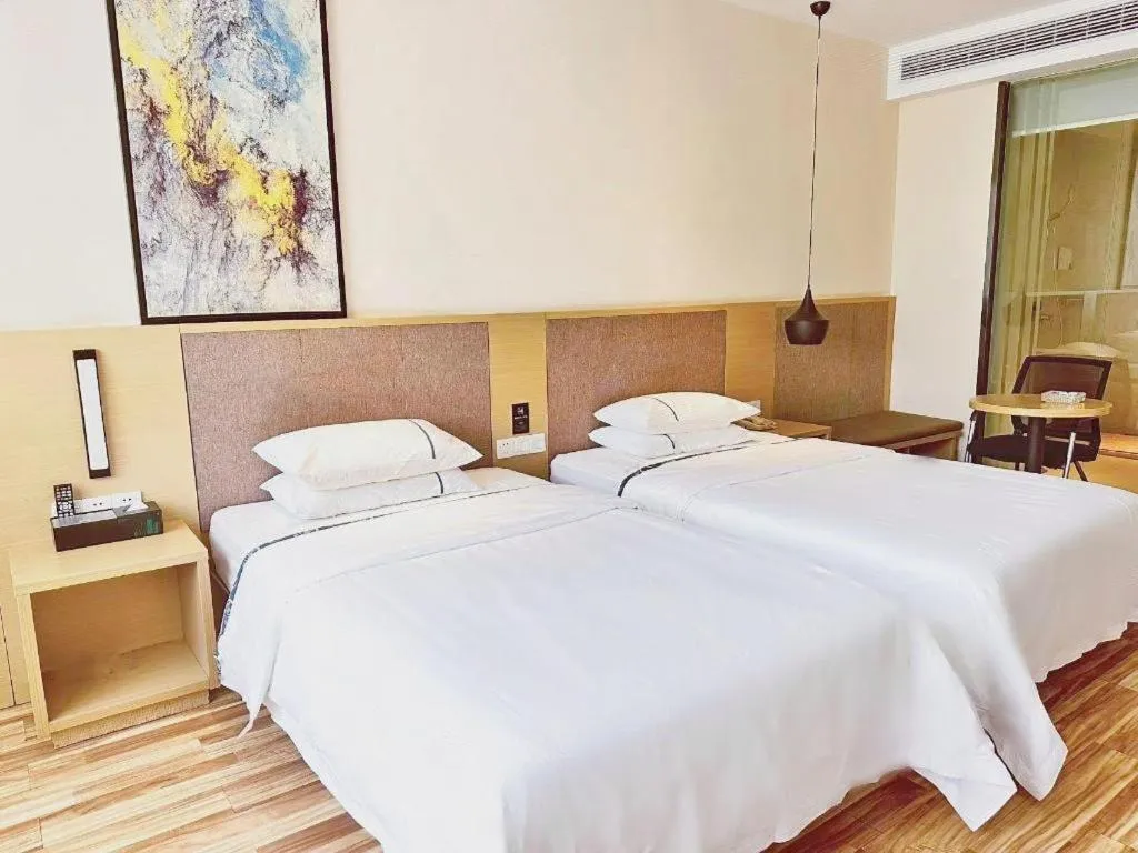 Bed in City Comfort Inn Tianmen Xincheng Walmart