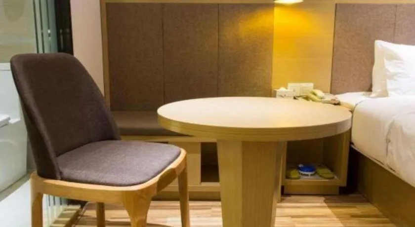 Bed in City Comfort Inn Tianmen Xincheng Walmart