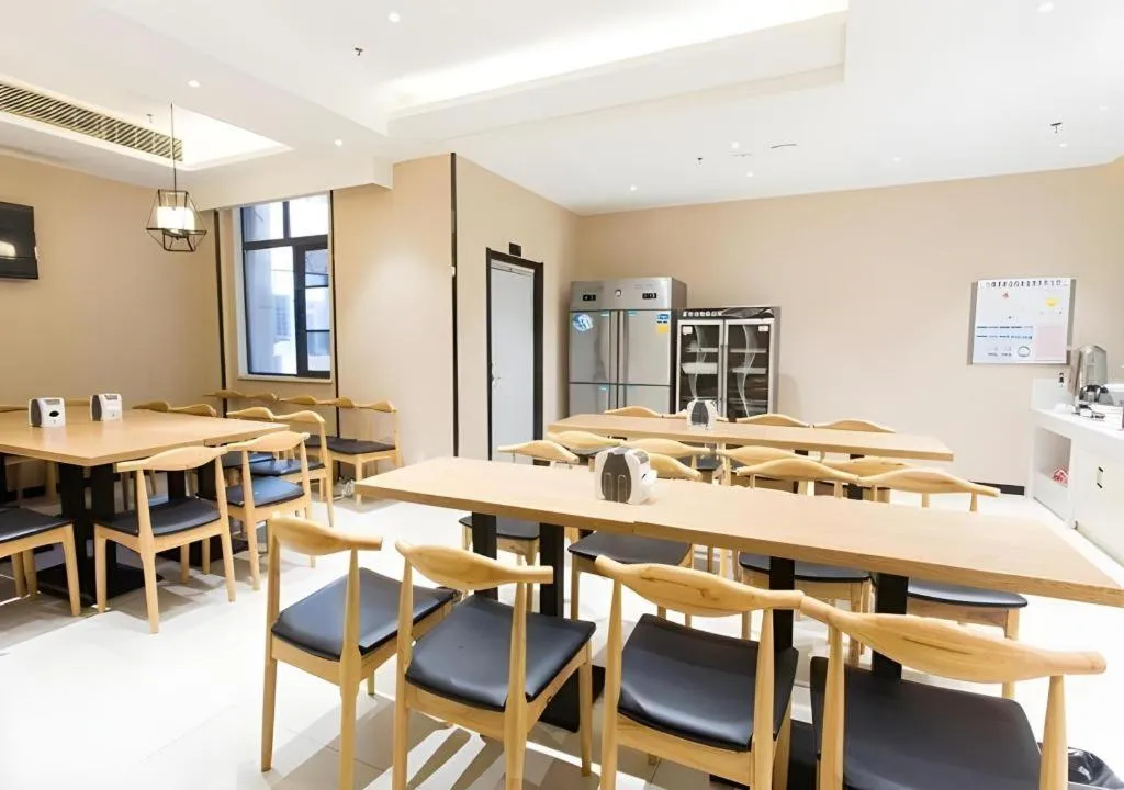 City Comfort Inn Tianmen Xincheng Walmart