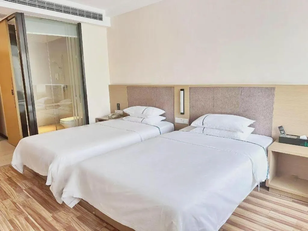 Bed in City Comfort Inn Tianmen Xincheng Walmart