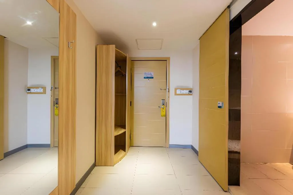 City Comfort Inn Jingmen Zhongjian Jinxiang Square