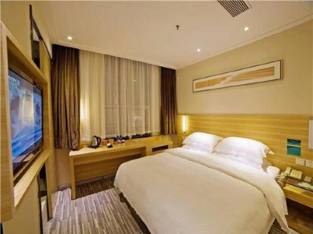 Bed in City Comfort Inn Maoming Xinyi Yudu Park
