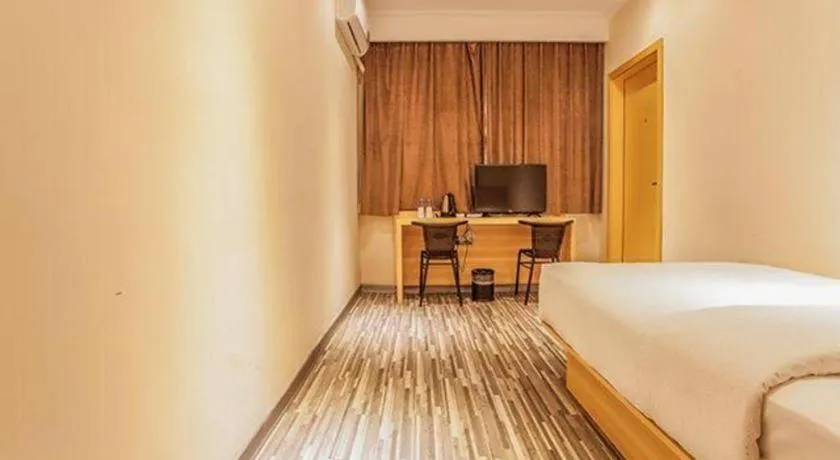 Bed in City Comfort Inn Liuzhou The Mixc Xijiang Road