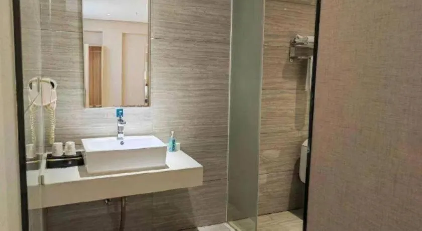 City Comfort Inn Jingzhou Railway Station Fantawild