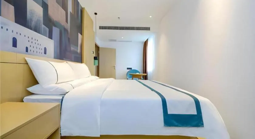 Bed in City Comfort Inn Chongqing Huangguan Dafuti