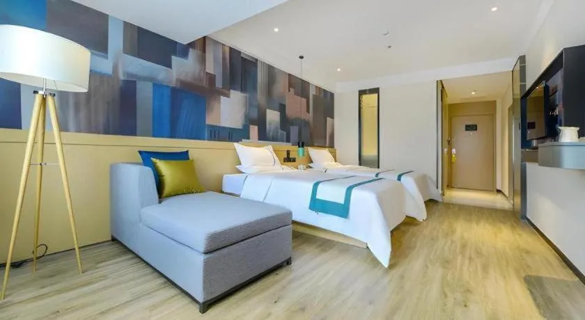 Bed in City Comfort Inn Chongqing Huangguan Dafuti