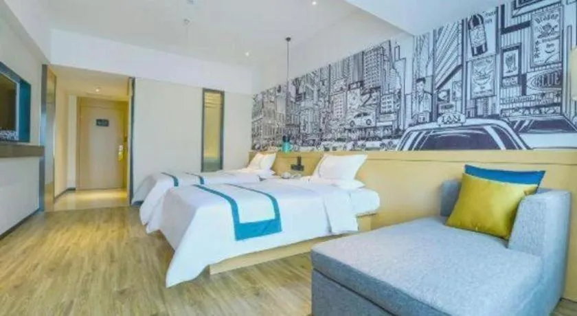 Bed in City Comfort Inn Chongqing Huangguan Dafuti