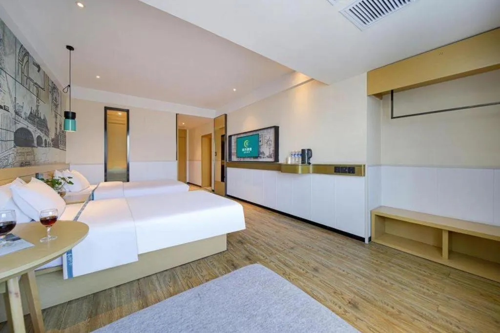 Bed in City Comfort Inn Chongqing Huangguan Dafuti