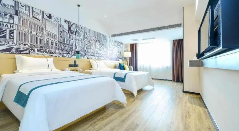 Bed in City Comfort Inn Chongqing Huangguan Dafuti