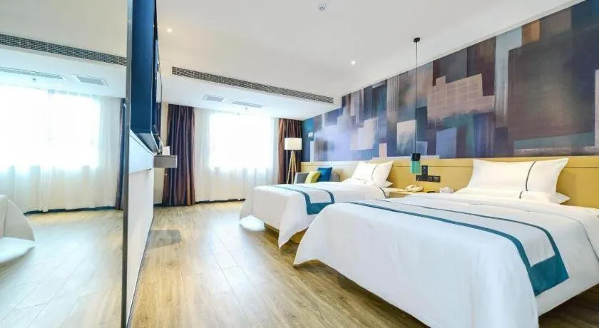 Bed in City Comfort Inn Chongqing Huangguan Dafuti