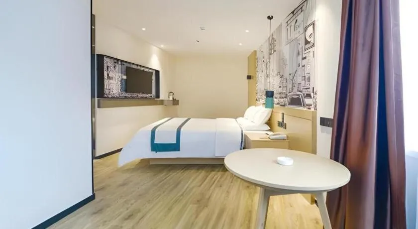 Bed in City Comfort Inn Chongqing Huangguan Dafuti