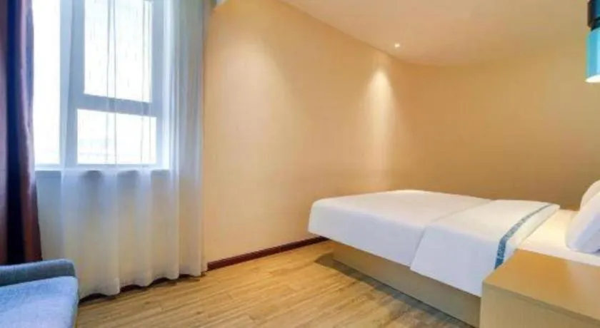 Bed in City Comfort Inn Chongqing Huangguan Dafuti