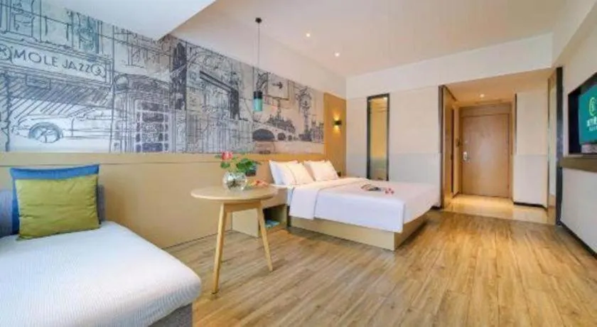 Bed in City Comfort Inn Chongqing Huangguan Dafuti