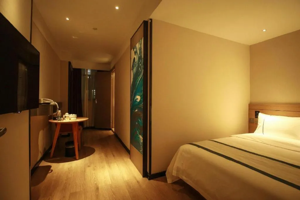 Bed in City Comfort Inn Shantou Huashan Road the MixC