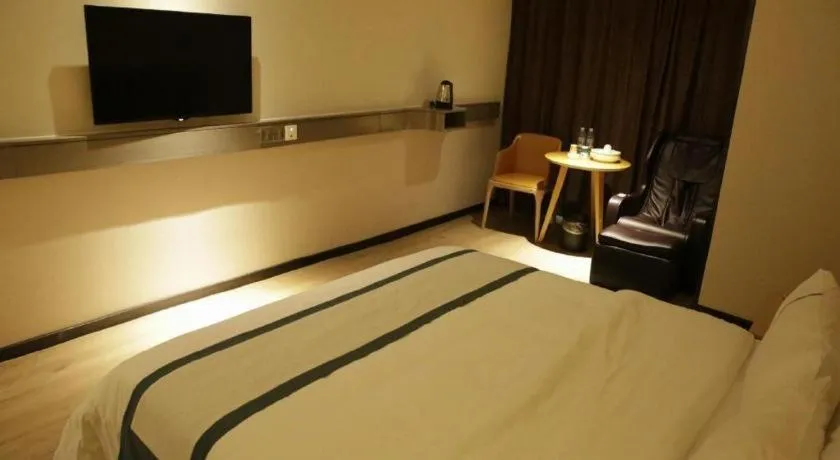 Bed in City Comfort Inn Shantou Huashan Road the MixC