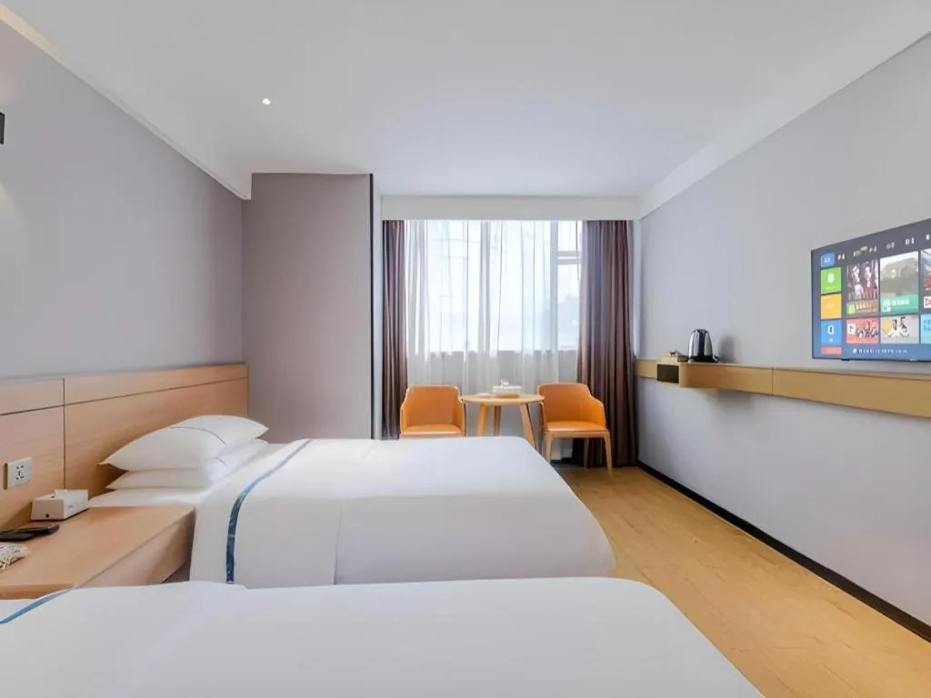 Bed in City Comfort Inn Shantou Huashan Road the MixC