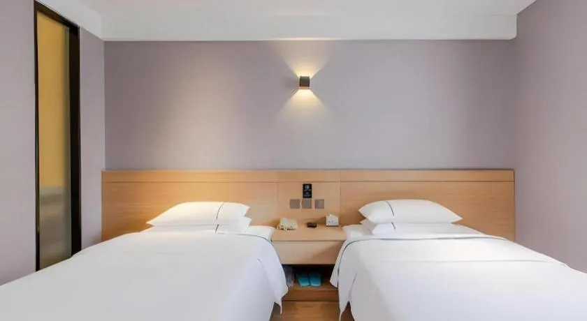 Bed in City Comfort Inn Shantou Huashan Road the MixC