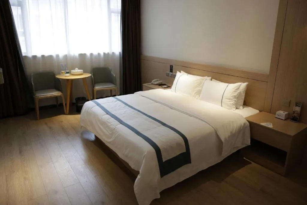 Bed in City Comfort Inn Shantou Huashan Road the MixC