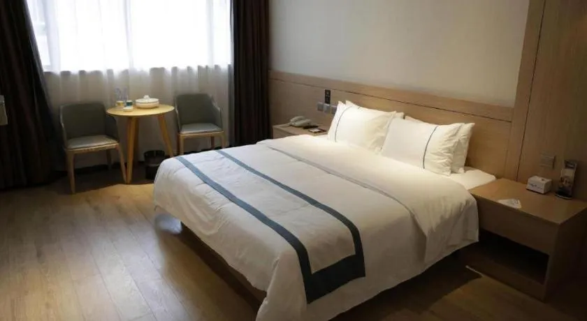 Bed in City Comfort Inn Shantou Huashan Road the MixC