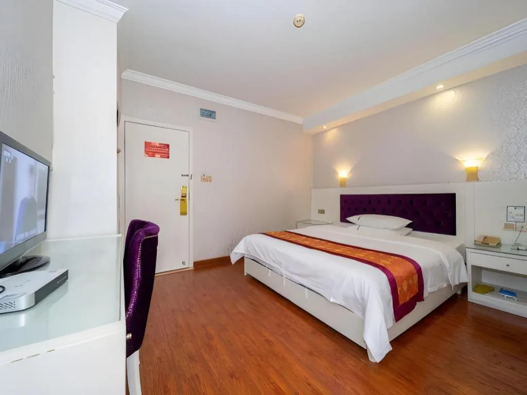 Bed in City Comfort Inn Guilin Qixing Park Guangxi Normal University