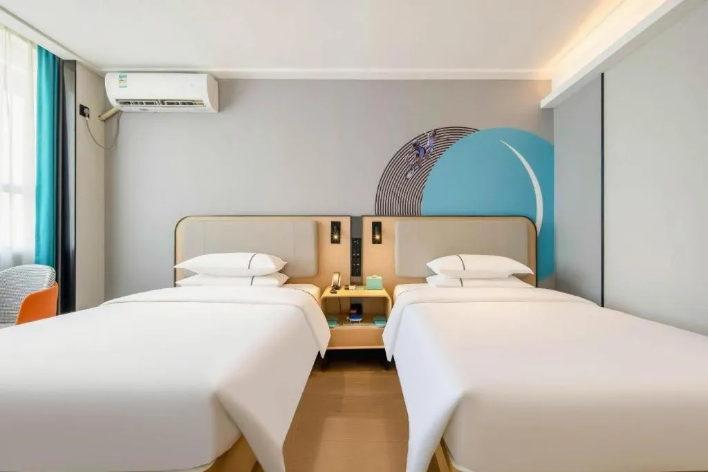 Bed in City Comfort Inn Guilin Qixing Park Guangxi Normal University