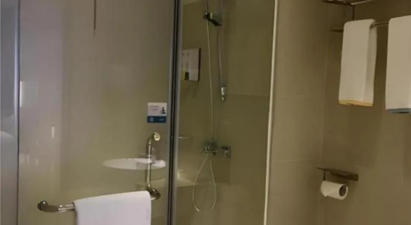 City Comfort Inn zhongshan Lihe Square Walmart