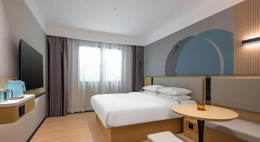 Bed in City Comfort Inn zhongshan Lihe Square Walmart