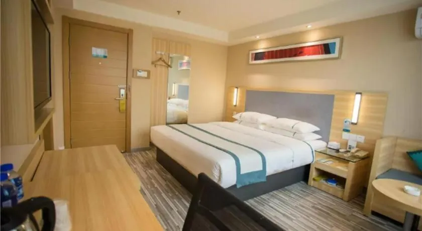 Bed in City Comfort Inn Nanchang Bayi Square Dinggong Road