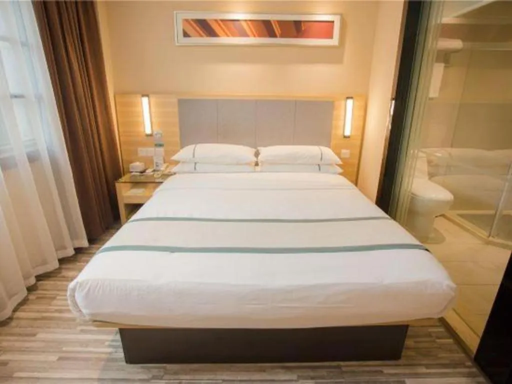 Bed in City Comfort Inn Nanchang Bayi Square Dinggong Road