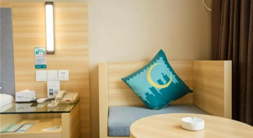 Bed in City Comfort Inn Nanchang Bayi Square Dinggong Road