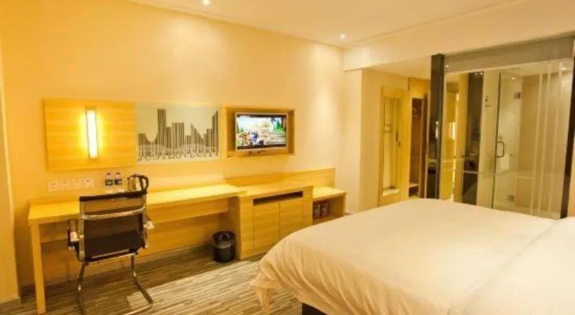 Bed in City Comfort Inn Huizhou Huiyang High-speed Railway Station