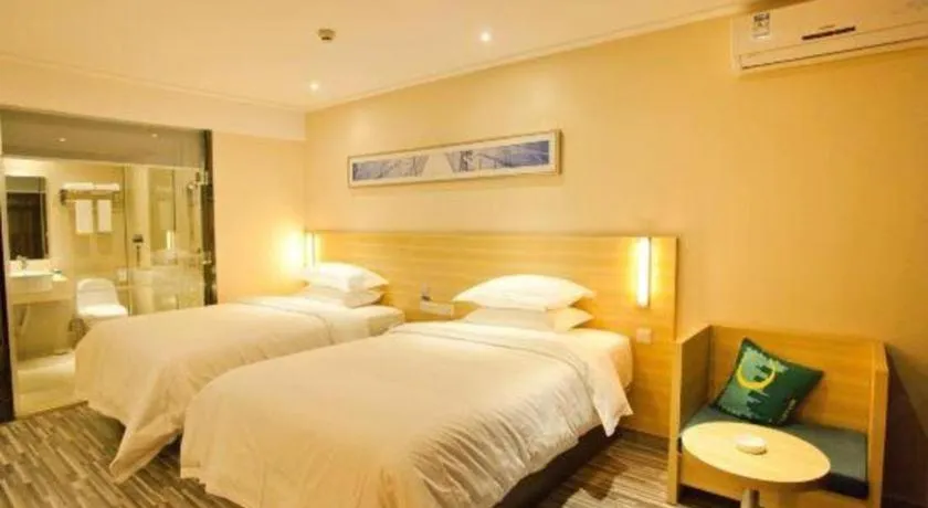 Bed in City Comfort Inn Huizhou Huiyang High-speed Railway Station