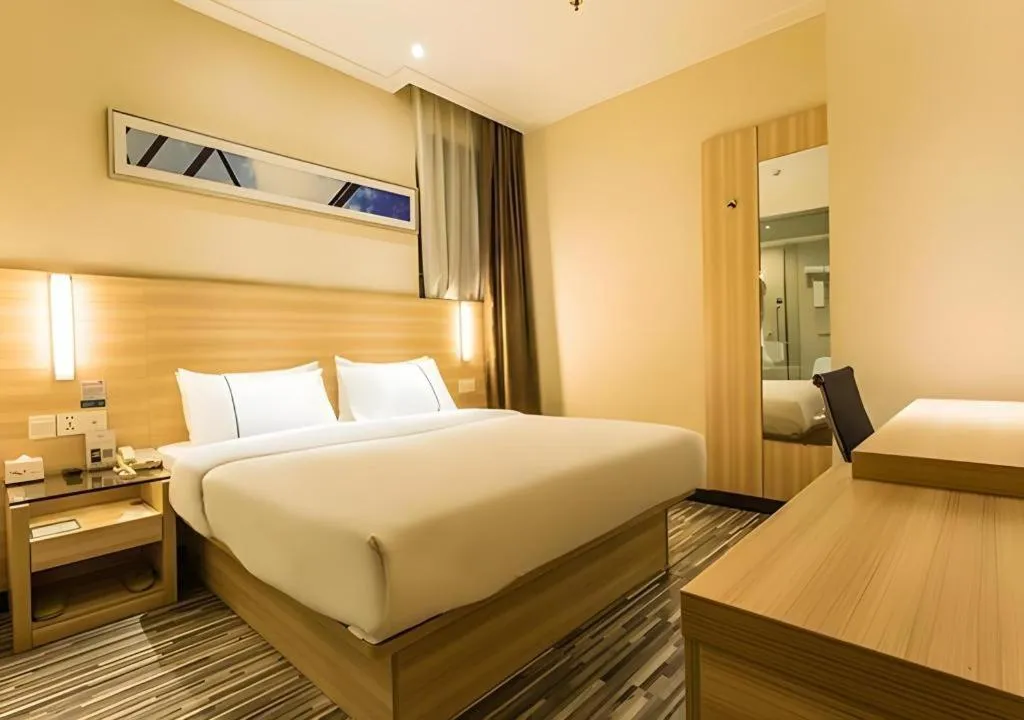 Bed in City Comfort Inn Guigang Pingnan Bus Station Jiangbin Park