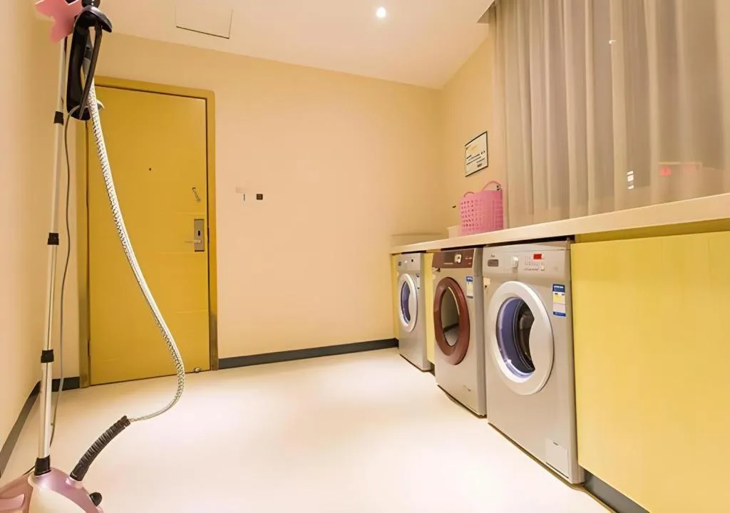 City Comfort Inn Guigang Pingnan Bus Station Jiangbin Park