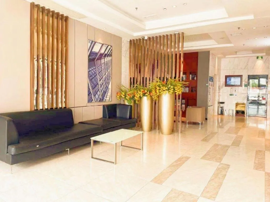 City Comfort Inn Guigang Pingnan Bus Station Jiangbin Park