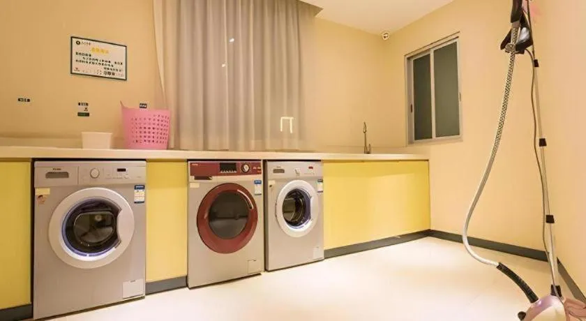 City Comfort Inn Guigang Pingnan Bus Station Jiangbin Park