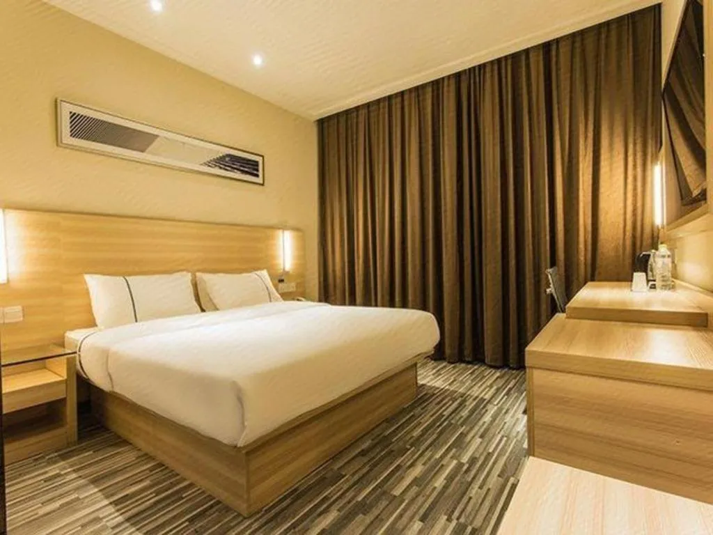 Bed in City Comfort Inn Guigang Pingnan Bus Station Jiangbin Park