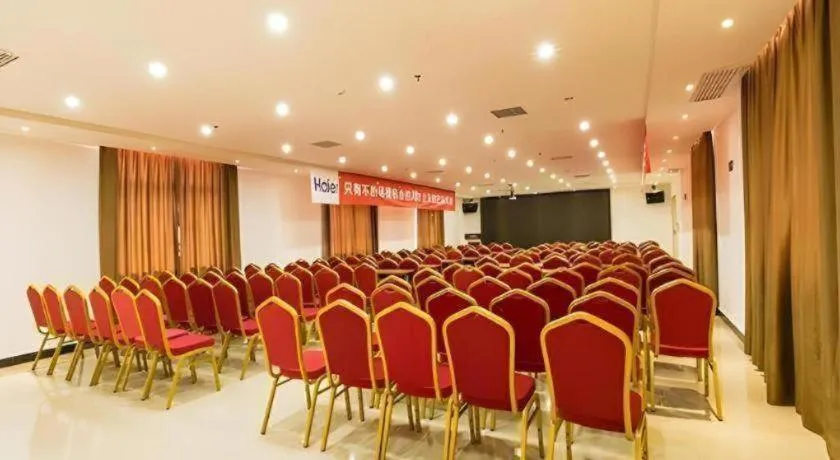 City Comfort Inn Guigang Pingnan Bus Station Jiangbin Park