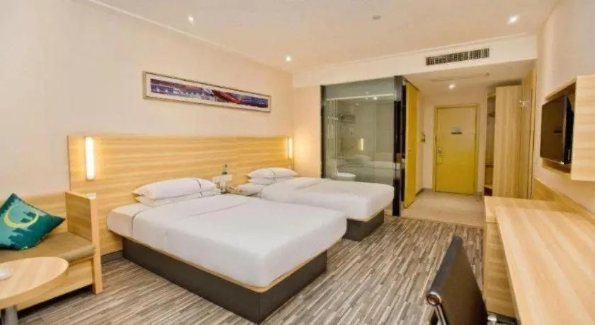 Bed in City Comfort Inn Zhanjiang Middle Renmin Avenue Dingsheng Square